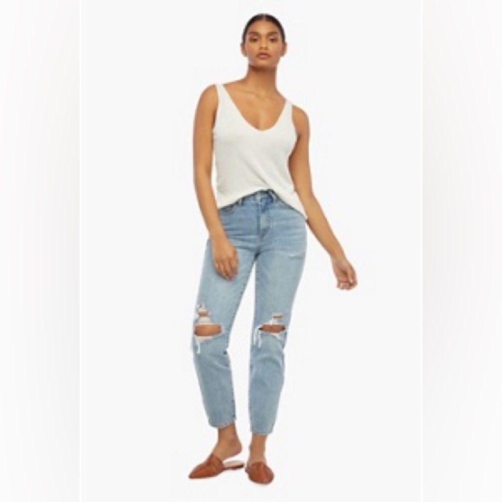 BRAND NEW JustFab medium wash skinny Jean size 31 runs small regular length